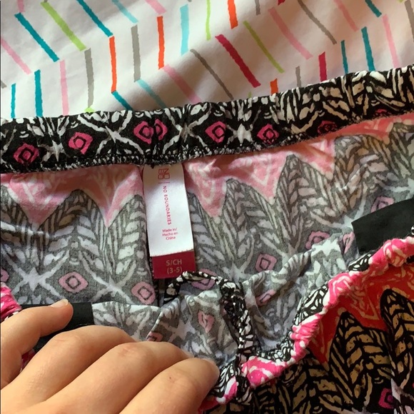 Shorts - Picture 2 of 6